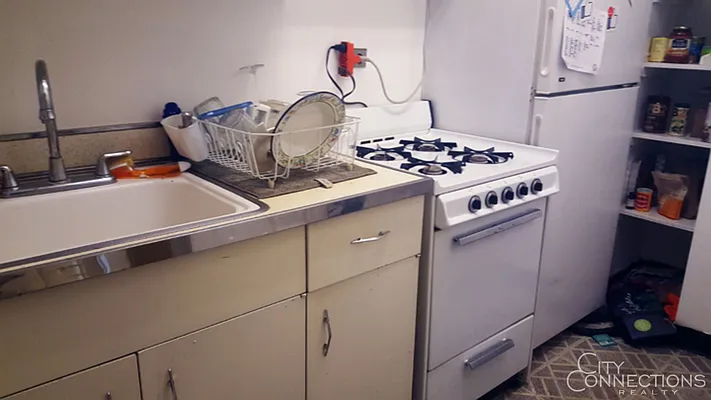 Rented by City Connections Realty | media 17