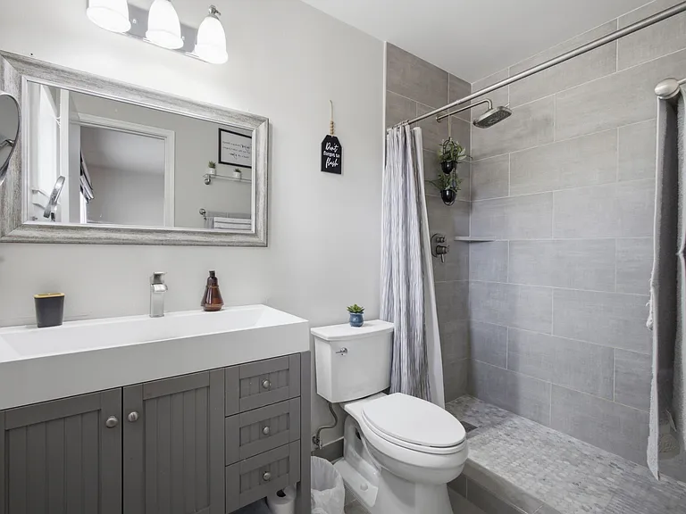 2329 E Concorda Dr — Photo 16