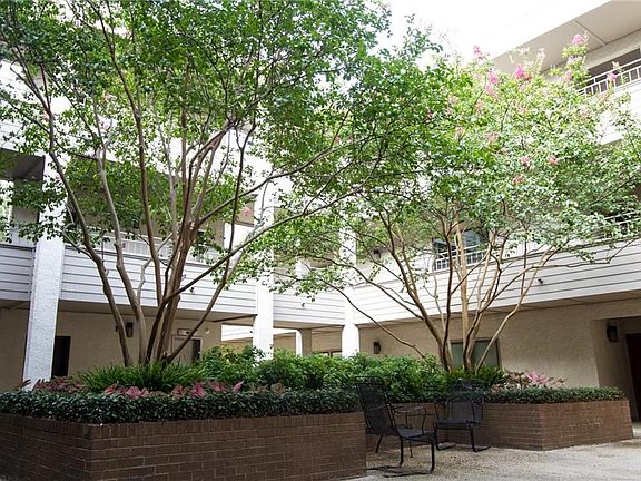 2nd image of 6255 W Northwest Hwy APT 302