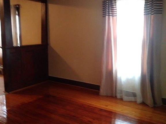 5th image of 1512 Deyo St
