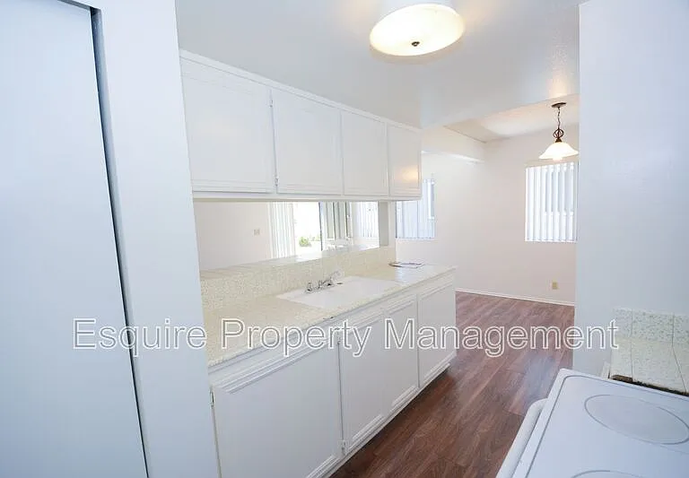 1202 Portola Rd — Photo 6