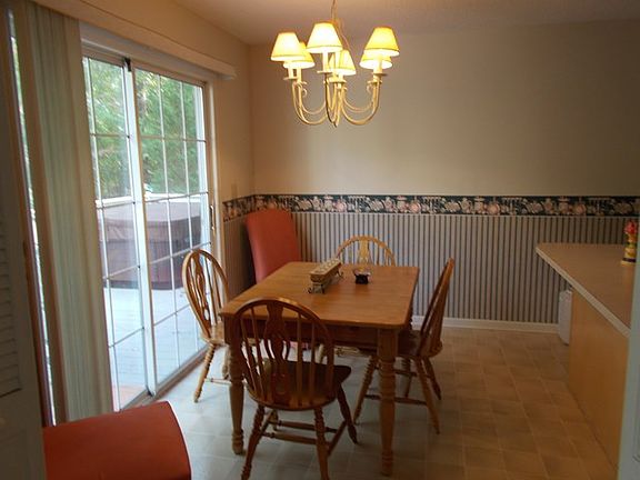 5th image of 115 Waters Edge Dr