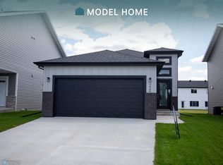 1466 68th Ave S, Fargo, ND 58104