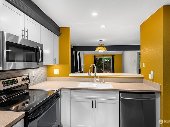 5th image of 15344 62nd Avenue S #1