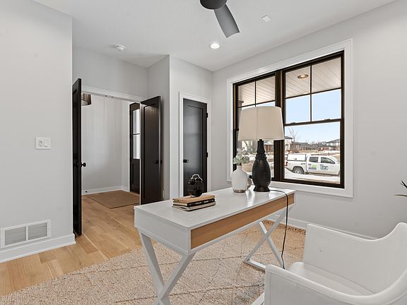 4th image of 2643 Timber Oaks Rd SW