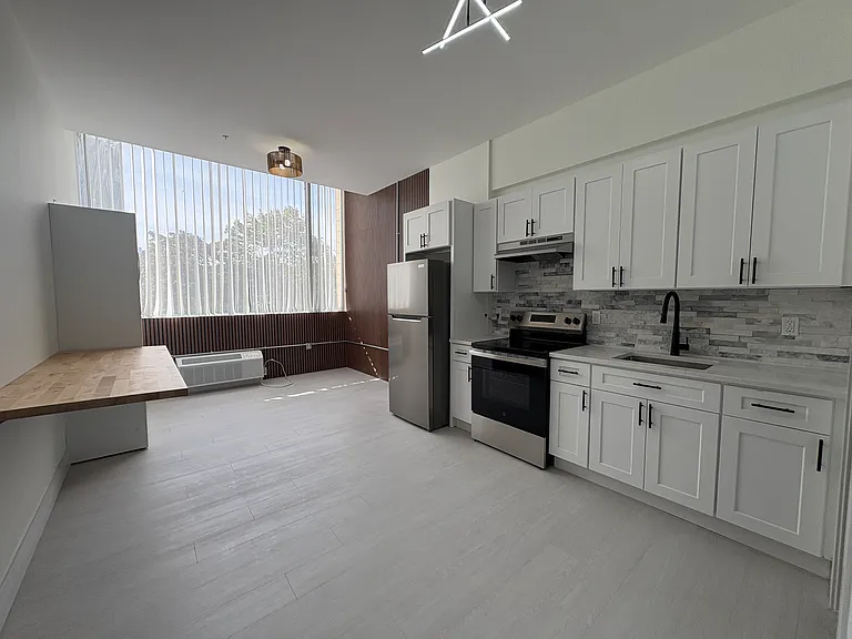 83 Scovill St #1 — Photo 3