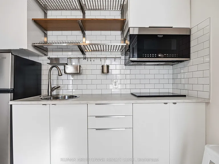 793 Pape Ave #4 — Photo 9
