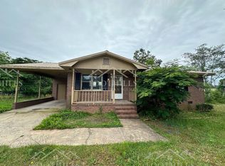 122 Smith Dr, Pelzer, SC 29669