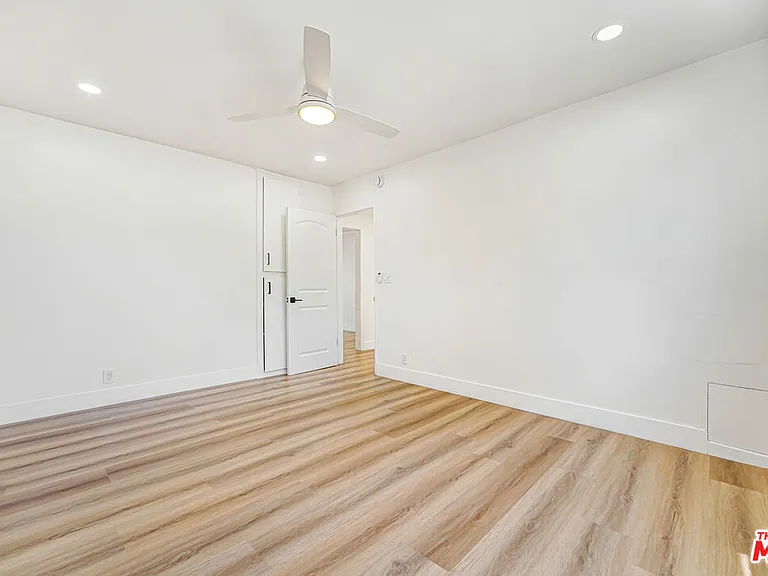 8208 Romaine St #1 — Photo 8