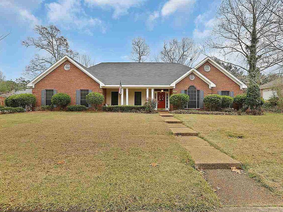 1st image of 136 Fawnwood Dr