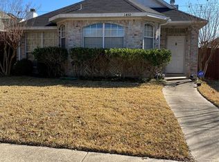 1430 Foxwood Dr, Rowlett, TX 75089