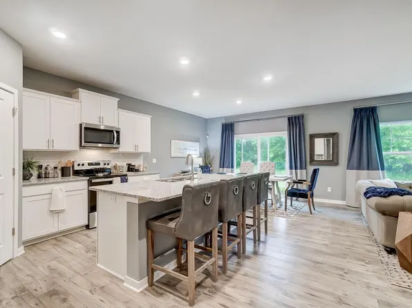 12811 Lawrence Way, Rogers, MN 55374