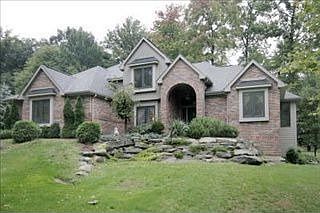 2nd image of 100 Kingsbury Ct
