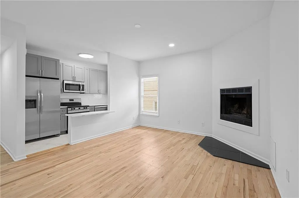 1 bed, 1.0 bath, 750 sqft, $1,800 — Photo 4