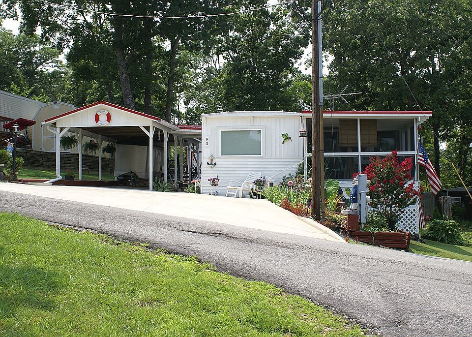 1st image of 93 Shoreline Ln