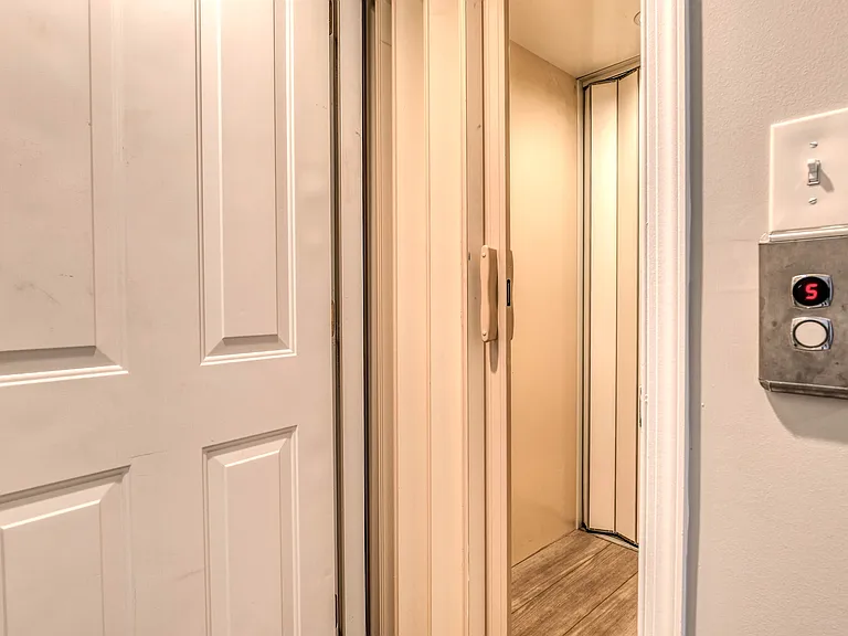 9100 Atlantic Ave #1 — Photo 33