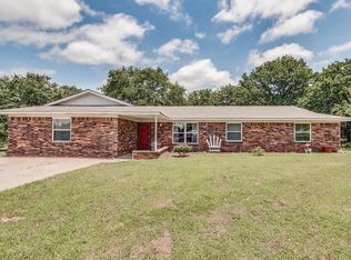 23189 Laura Dr, Tecumseh, OK 74873