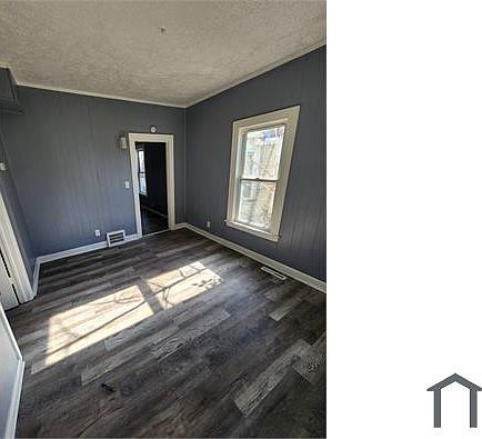 3rd image of 1337 Brownell Ave