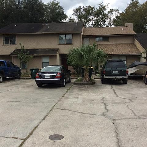 1st image of 8146 Village Gate Ct