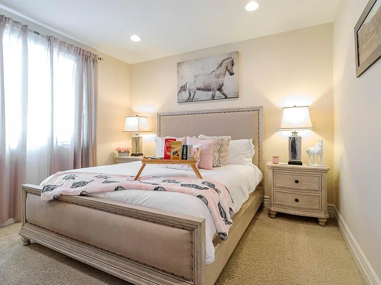15935 W Archwood Ln — Photo 12