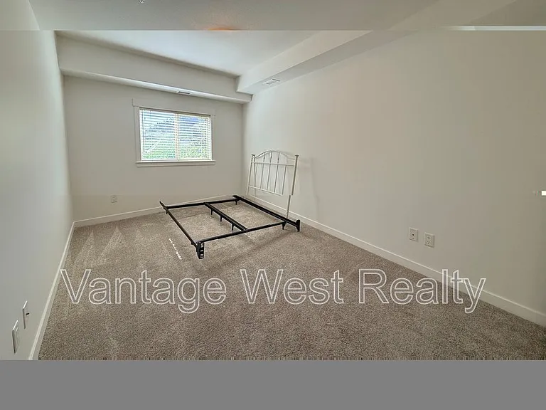 1957 Kane Rd #205 — Photo 13