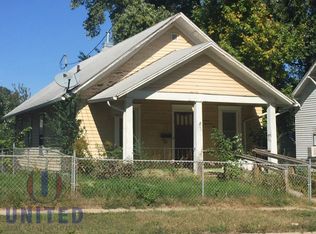 1905 W 4th St, Sioux City, IA 51103