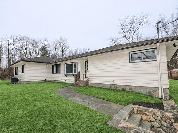 2nd image of 32 Old Bedford Road
