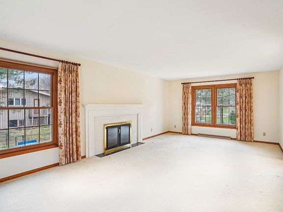 5th image of 6206 Davenport Dr