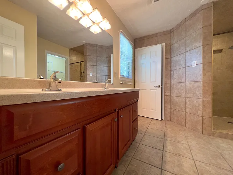 817 Willow Oak Cir — Photo 13