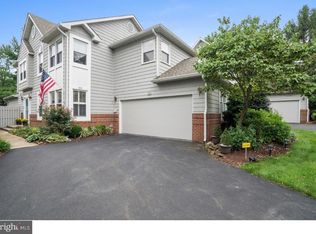 555 Palmer Farm Dr, Yardley, PA