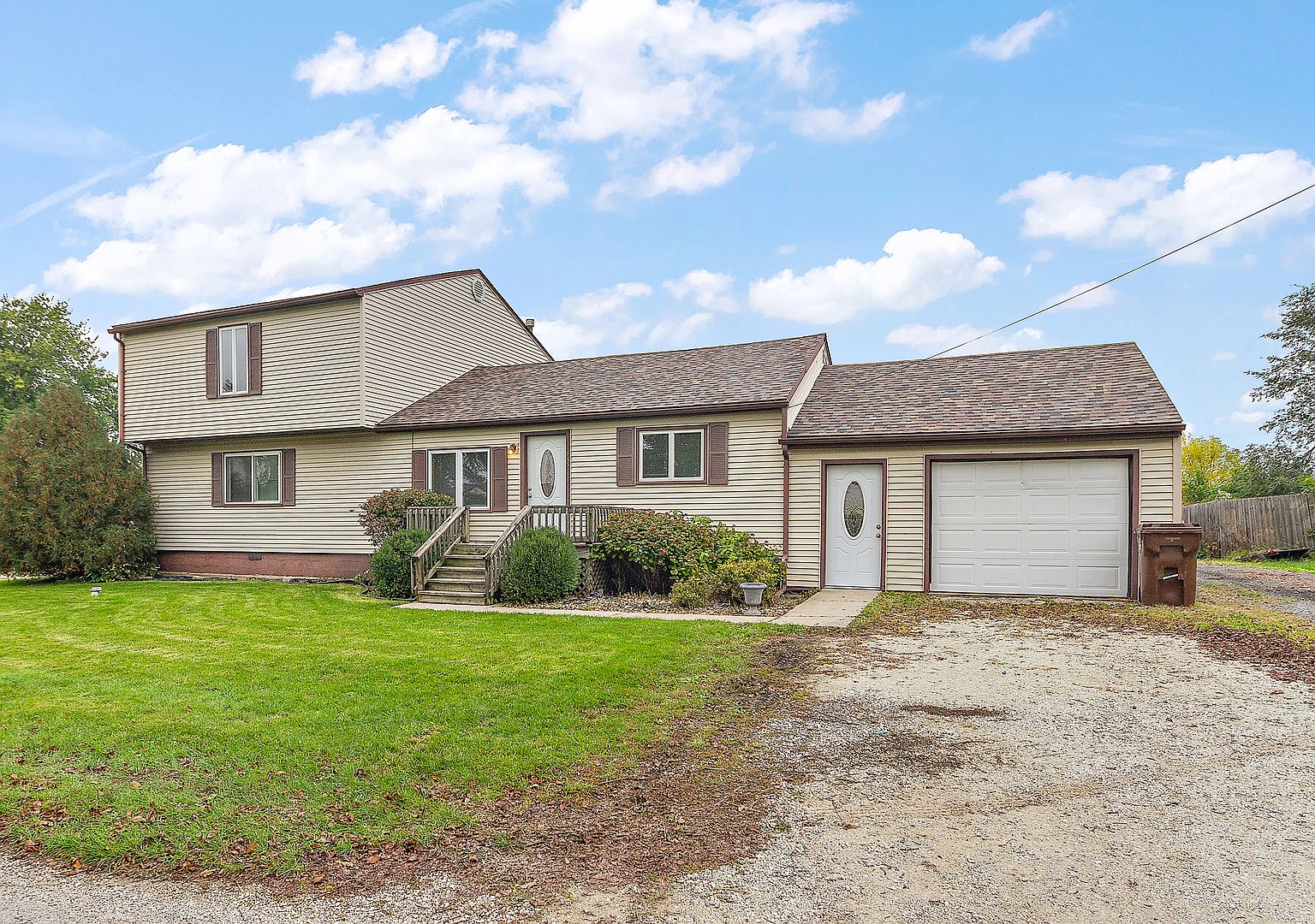 7335 E Canada St, Saint Anne, IL 60964 Zillow