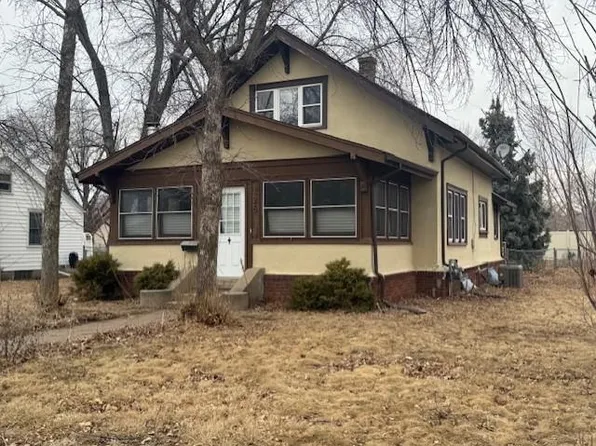 125 3rd St NE, Osseo, MN 55369