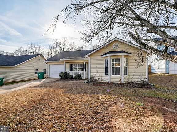 3rd image of 1619 Sweetgum Hl