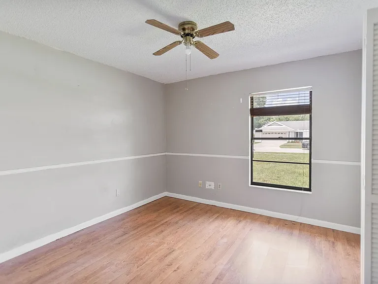 14907 Coldwater Ln — Photo 16