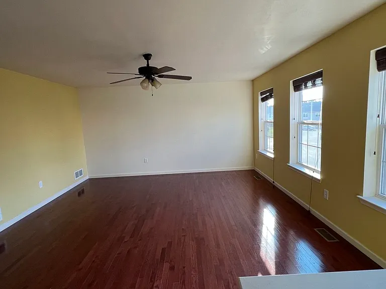 6200 Addison Dr — Photo 6