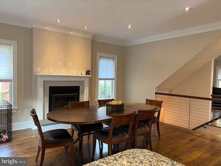 11 Chestnut St — Photo 12