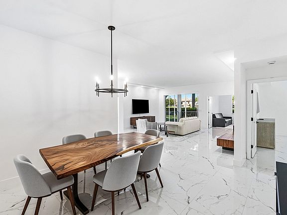 5th image of 5082 Lake Catalina Drive #A