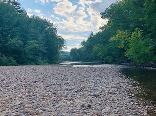 201 Hillside Ave, Conway, NH 03818