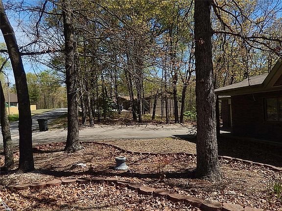 3rd image of 23 Hambleton Dr