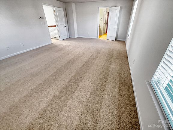 5th image of 732 Rosegate Dr