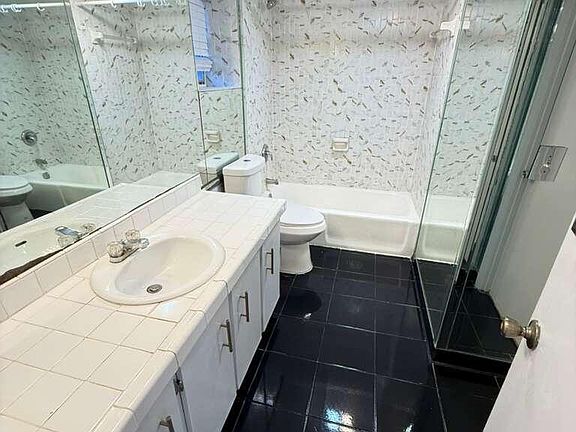 5th image of 3160 Holiday Springs Boulevard #103-7