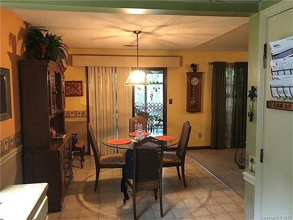 5th image of 6938 Stillmeadow Dr