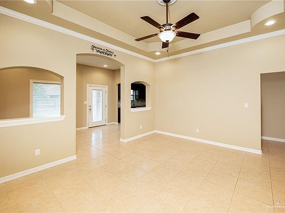 2nd image of 3313 Legacy Ln