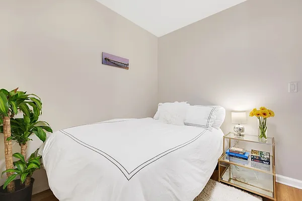 Rented by Cooper & Cooper Real Estate | media 6