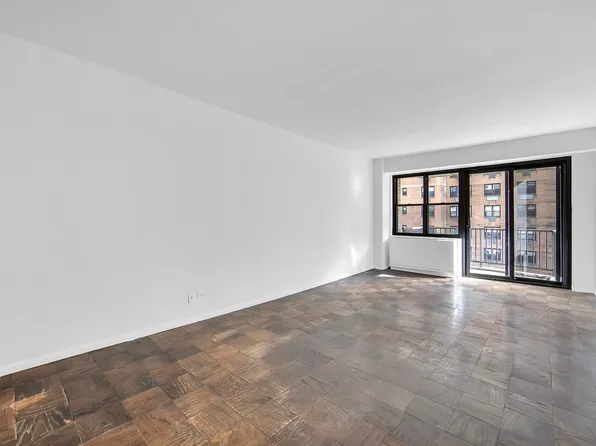 345 East 80th Street 6G image 3 of 12