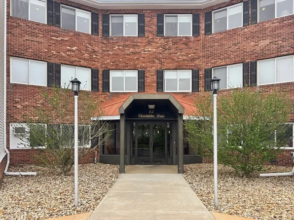 45 Christopher Dr APT 105, Methuen, MA 01844