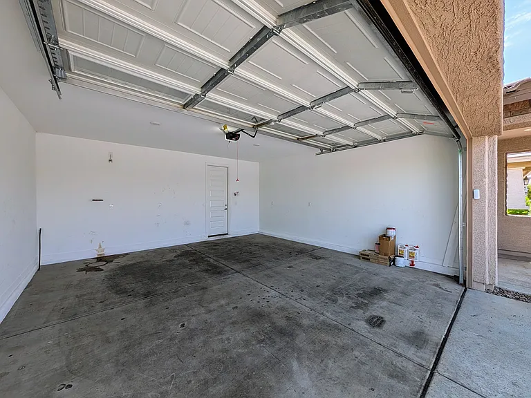 9509 W Sells Dr — Photo 53