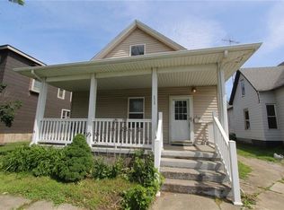 1512 Champaign Ave, Mattoon, IL 61938