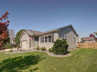 1324 Swordleaf Ln, Sun Prairie, WI 53590
