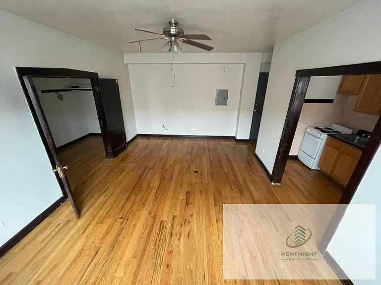 4019-27 W Irving Park Rd #4027-305 — Photo 3